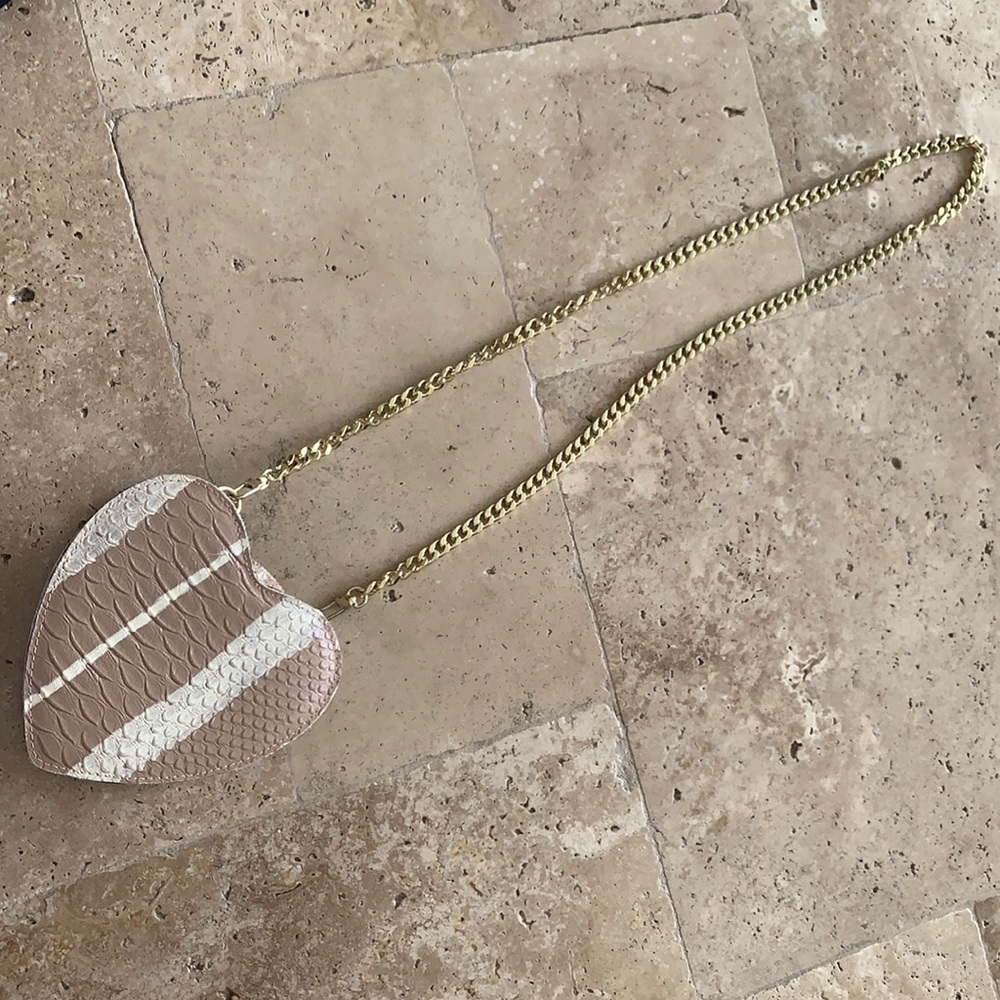 Boutique cream snake print gold chain purse